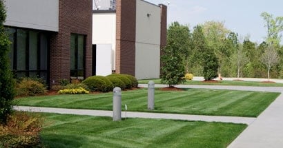 commercial building landscaping